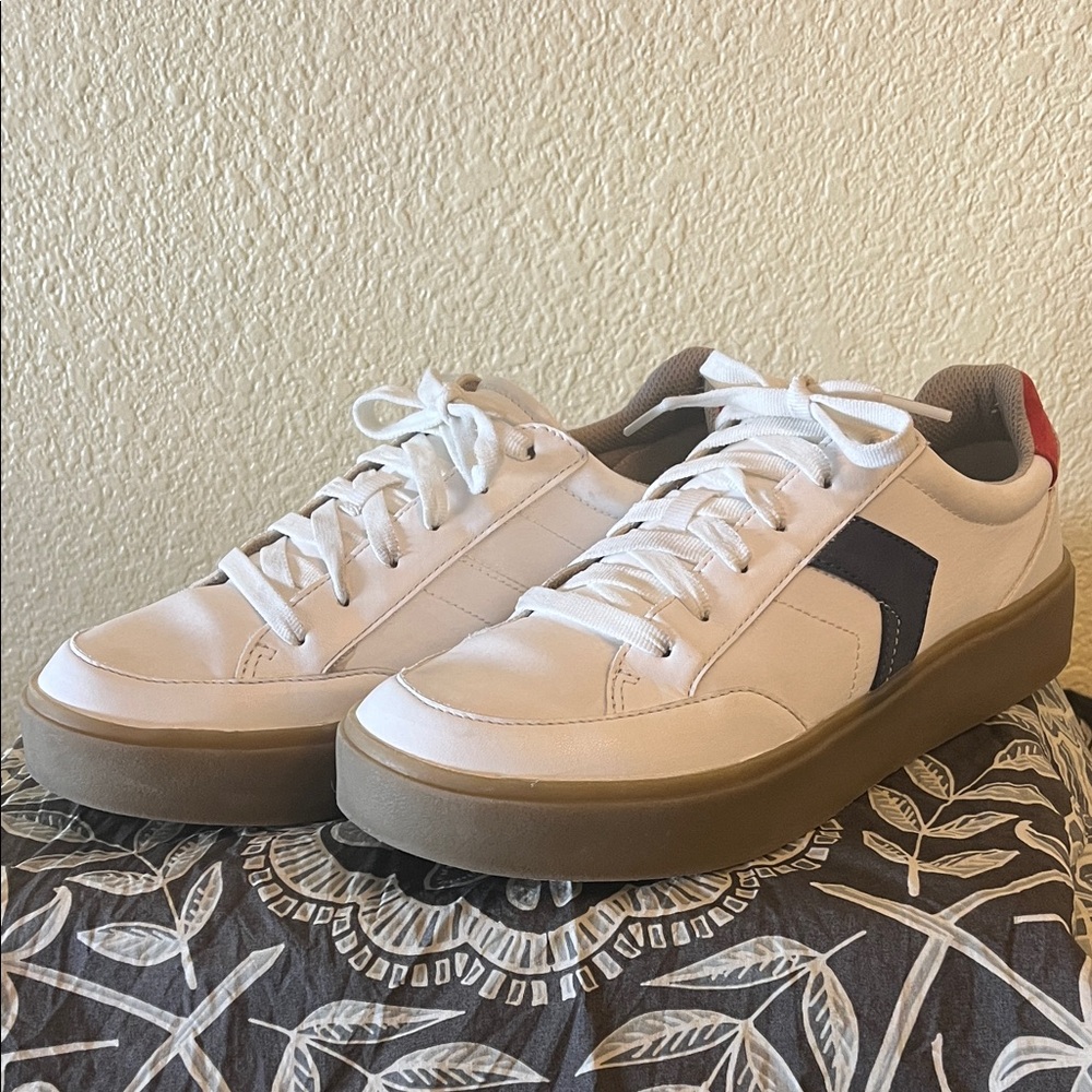 Dr. Scholl's White Sneakers with Navy and Red Highlights